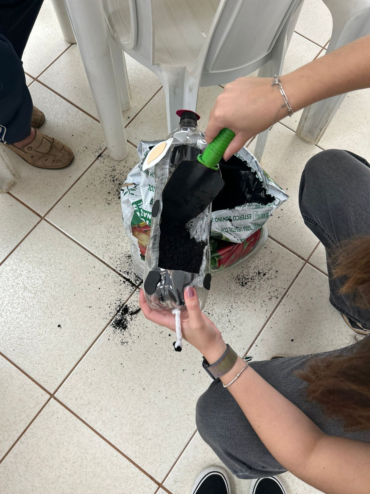 Mãos que Plantam, Memórias que Florescem